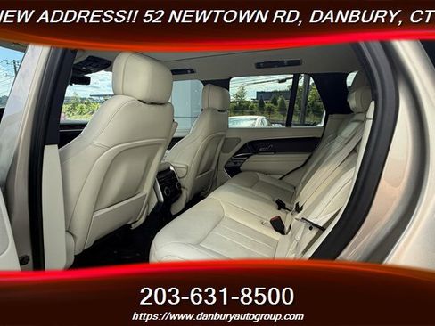 Used 2023 Land Rover Range Rover SE AWD/4WD image 18