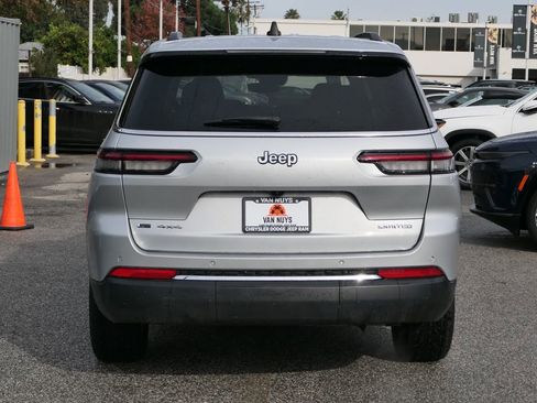 Used 2023 Jeep Grand Cherokee L Limited image 4