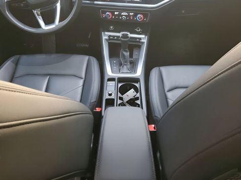 Used 2022 Audi Q3 2.0T Premium image 22