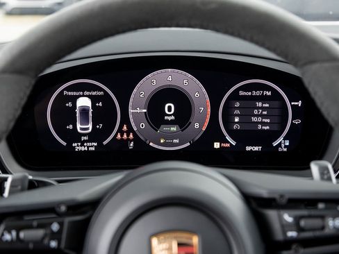 Certified 2025 Porsche Cayenne Executive Demo image 14