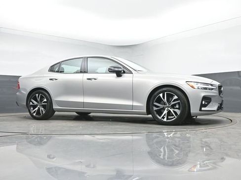 Used 2023 Volvo S60 B5 Core w/ Climate Package FWD image 33