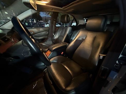 Used 2006 Mercedes-Benz S 500 image 11