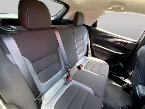 Used 2024 Chevrolet TrailBlazer LS w/ LS Convenience Package FWD image 18