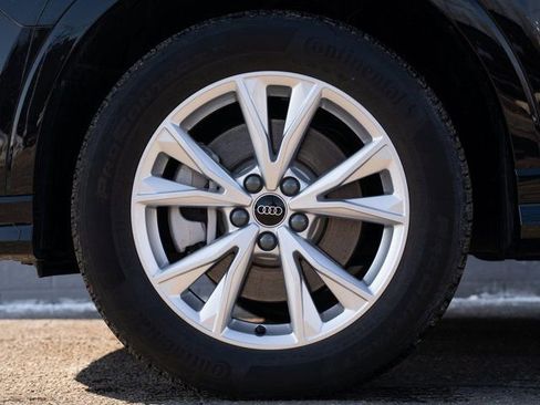 Certified 2025 Audi Q3 2.0T Premium Plus w/ Premium Plus Package image 12