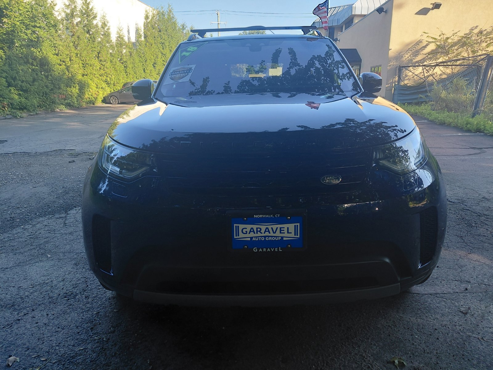 Used 2018 Land Rover Discovery HSE AWD/4WD image 28