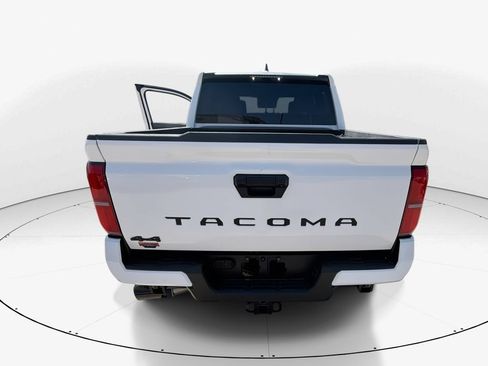 Used 2026 Toyota Tacoma SR5 AWD/4WD image 22