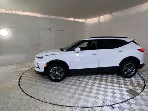 Used 2024 Chevrolet Blazer LT w/ Convenience Package FWD image 8