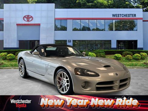 Used 2004 Dodge Viper SRT-10 image 1