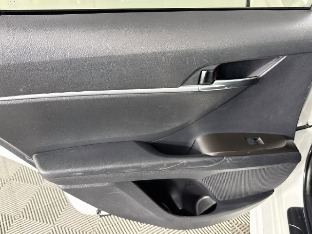 Used 2023 Toyota Camry SE FWD image 22