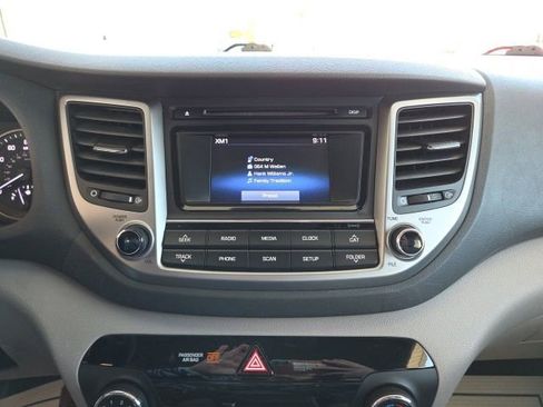 Used 2017 Hyundai Tucson SE AWD/4WD image 51