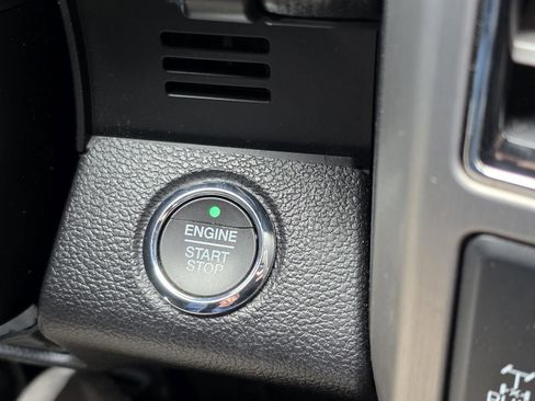 Used 2018 Ford F150 Platinum w/ Equipment Group 701A Luxury image 19