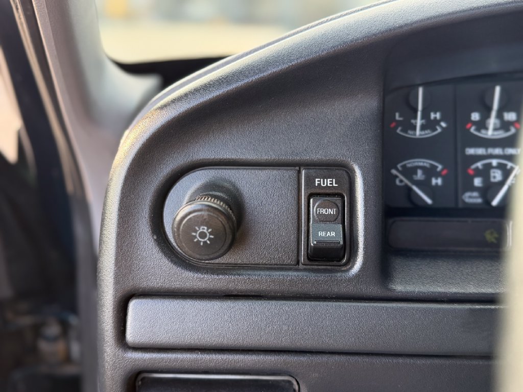 Used 1997 Ford F350 4x4 Regular Cab image 13