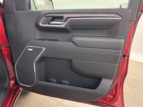 New 2026 Chevrolet Silverado 1500 LTZ w/ LTZ Premium Package image 17