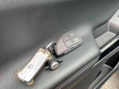 Used 2025 Chevrolet Equinox LT FWD image 20