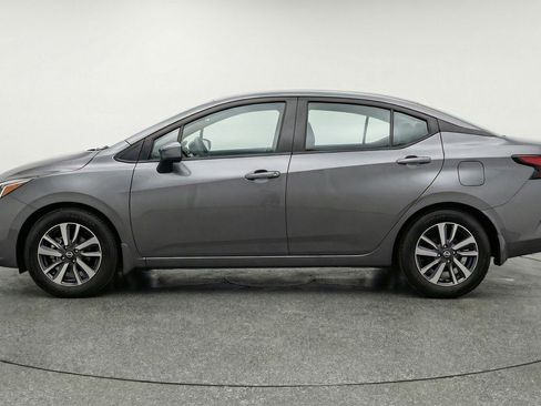 Used 2025 Nissan Versa SV image 5