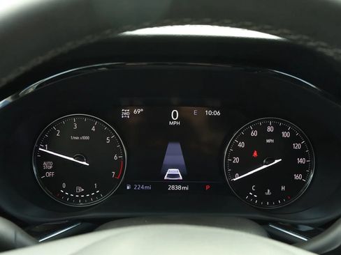 Used 2023 Buick Envision Essence AWD/4WD image 22