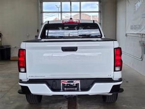 Used 2024 Chevrolet Colorado LT w/ LT Convenience Package II image 4