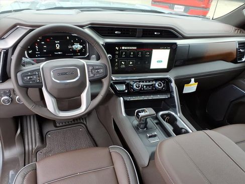 New 2026 GMC Sierra 1500 Denali w/ Denali Reserve Package image 17