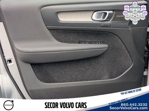 Used 2023 Volvo XC40 B5 Ultimate w/ Protection Package Premier AWD/4WD image 11