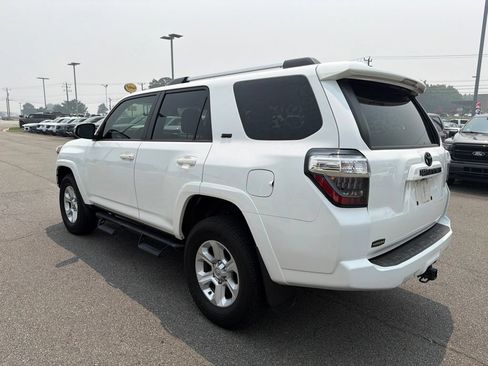 Used 2023 Toyota 4Runner SR5 Premium w/ Moonroof Package AWD/4WD image 7