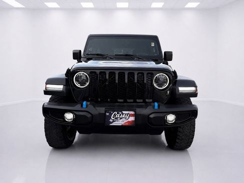 Used 2023 Jeep Wrangler Unlimited w/ Sun & Screen Package AWD/4WD image 4