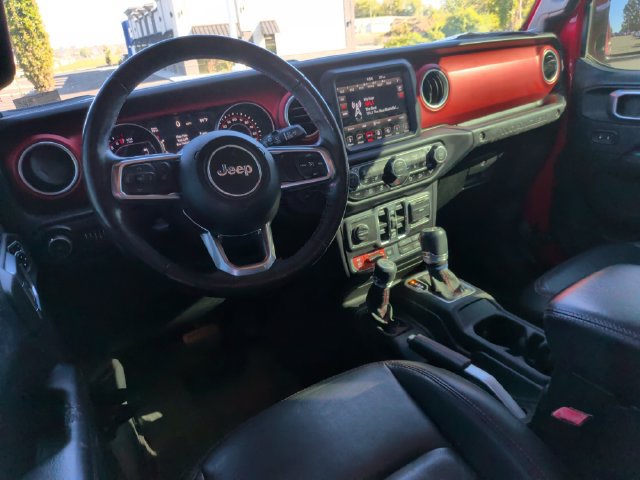 Used 2018 Jeep Wrangler Unlimited Rubicon w/ Dual Top Group AWD/4WD image 29