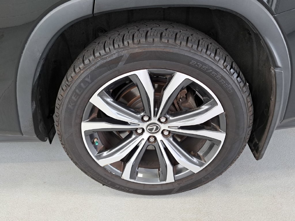 Used 2020 Lexus RX 350L Premium w/ Premium Package AWD/4WD image 37