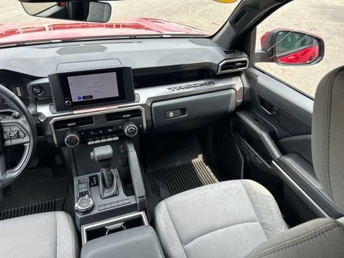 Used 2025 Toyota Tacoma SR5 AWD/4WD image 48