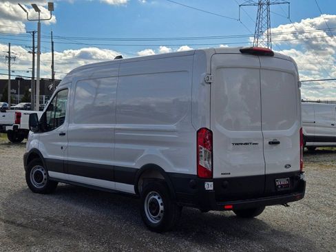New 2026 Ford Transit 250 148 Medium Roof RWD image 10