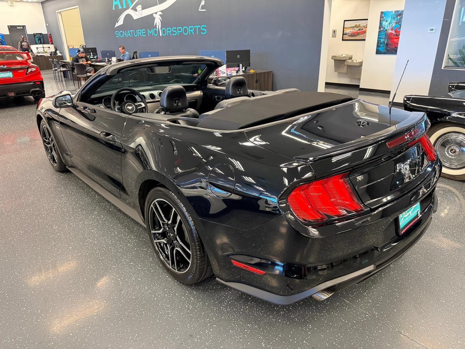 Used 2021 Ford Mustang Premium RWD image 25