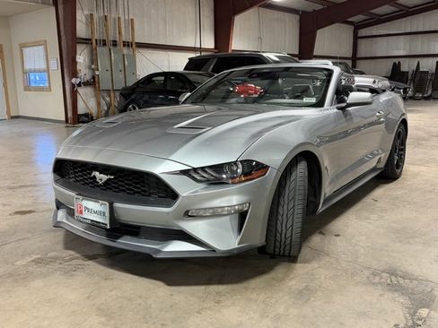 Used 2022 Ford Mustang Premium image 19