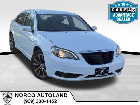 Used 2012 Chrysler 200 S image 1