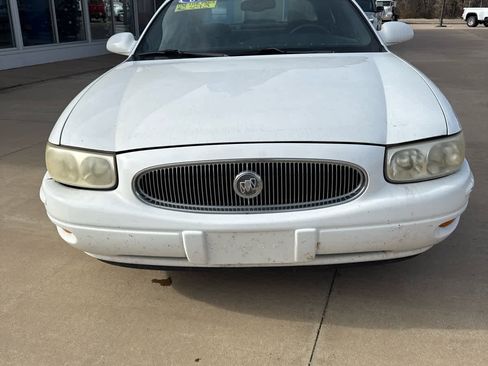 Used 2000 Buick Le Sabre Custom w/ Luxury Opt Pkg image 2