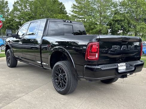 Used 2025 RAM 2500 Limited AWD/4WD image 10