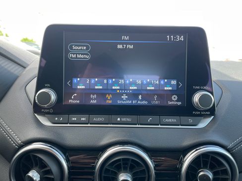 New 2025 Nissan Sentra SV w/ Trunk Package image 24