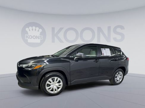 Used 2024 Toyota Corolla Cross L AWD/4WD image 5