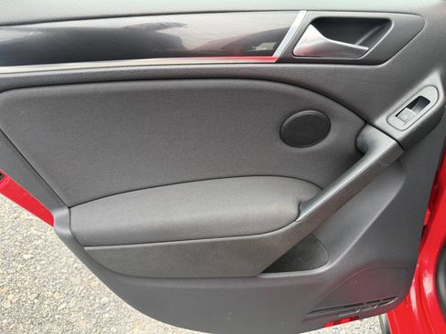 Used 2013 Volkswagen GTI Driver's Edition FWD image 37