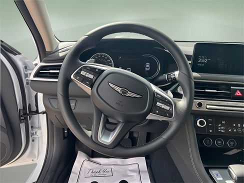 New 2025 Genesis G70 2.5T image 12