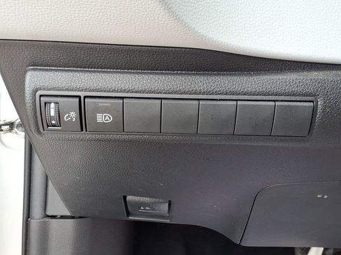 Used 2023 Toyota Corolla SE FWD image 14