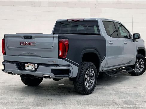 Used 2024 GMC Sierra 1500 AT4 w/ Technology Package AWD/4WD image 22