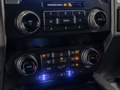 Used 2019 Ford F150 Raptor w/ Equipment Group 802A Luxury image 28