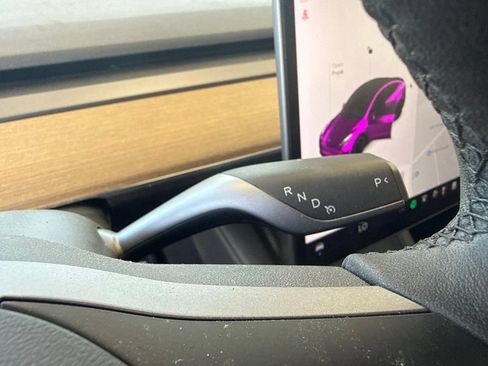 Used 2021 Tesla Model Y Performance AWD/4WD image 19