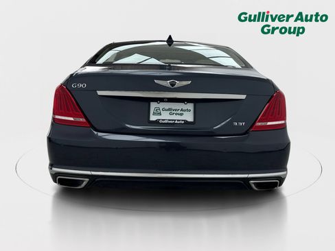 Used 2017 Genesis G90 3.3T Premium RWD image 7