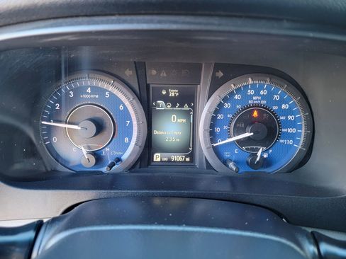 Used 2017 Toyota Sienna XLE w/ XLE Navigation Package image 25