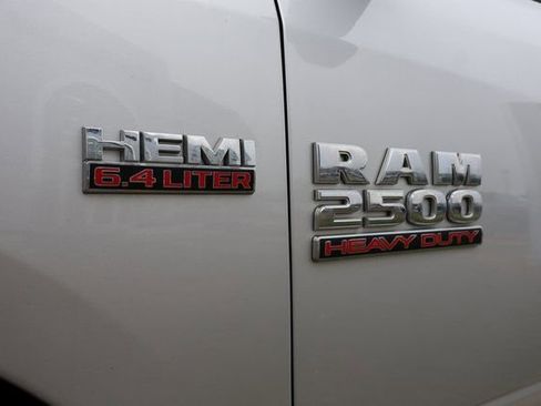 Used 2018 RAM 2500 Tradesman w/ Chrome Appearance Group image 7