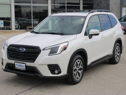 Certified 2024 Subaru Forester Premium image 1