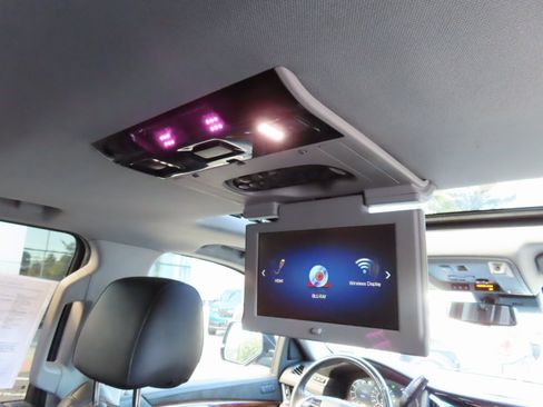 Used 2020 Cadillac Escalade ESV Premium Luxury image 30