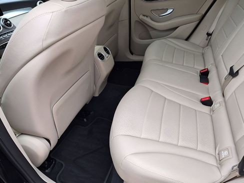 Used 2022 Mercedes-Benz GLC 300 GLC 300 image 20