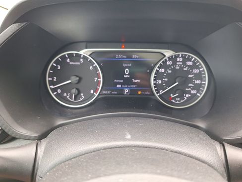 Used 2025 Nissan Sentra SR w/ SR Premium Package FWD image 15