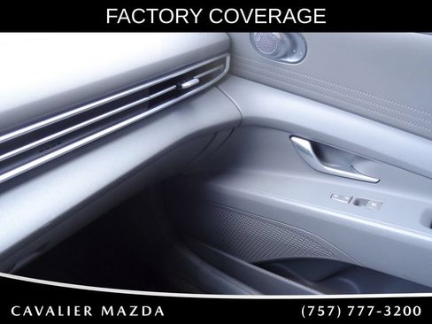 Used 2023 Hyundai Elantra SEL FWD image 27